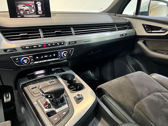 Audi Q7 17 of 29