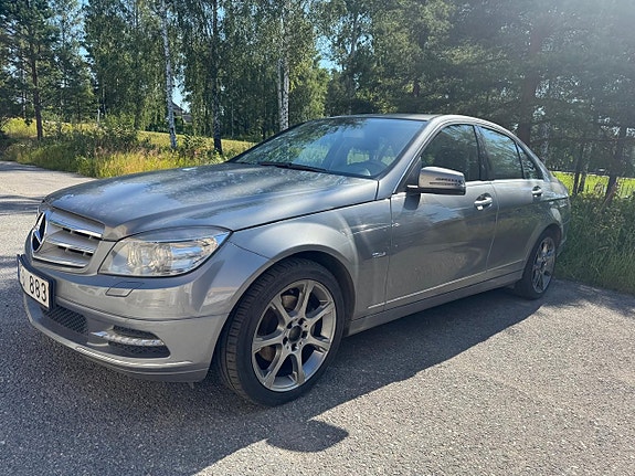 Mercedes-Benz C220