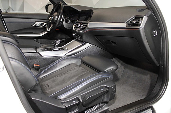 BMW 330d 13 of 27