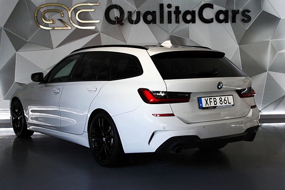 BMW 330d 3 of 27