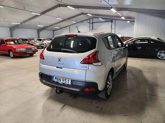Peugeot 3008 4 of 5