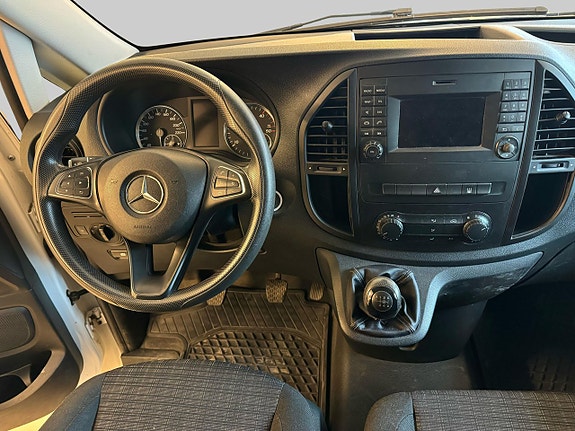Mercedes-Benz Vito 111 9 of 15