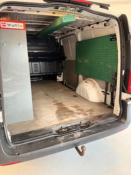 Mercedes-Benz Vito 111 14 of 15