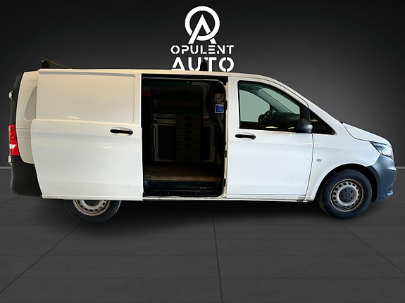 Mercedes-Benz Vito 111 8 of 15