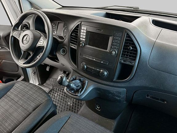 Mercedes-Benz Vito 111 10 of 15