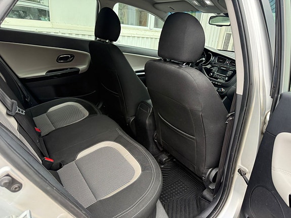 Kia Ceed 6 of 16