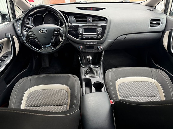 Kia Ceed 8 of 16
