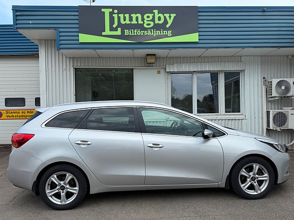 Kia Ceed 2 of 5