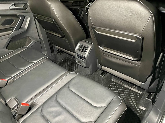 Volkswagen Tiguan 12 of 26