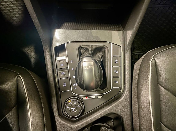 Volkswagen Tiguan 18 of 26