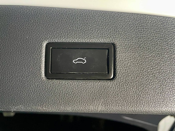Volkswagen Tiguan 24 of 26