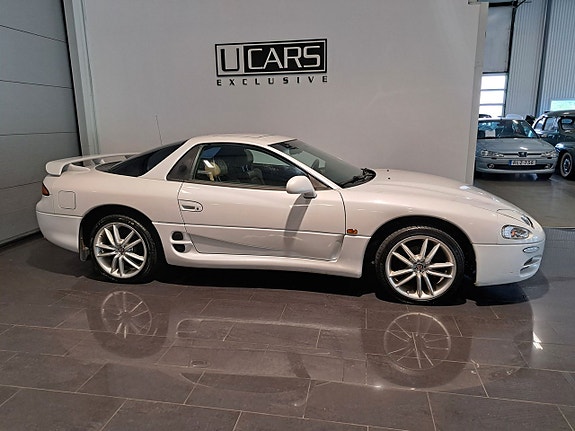 Mitsubishi 3000 GT 2 of 20
