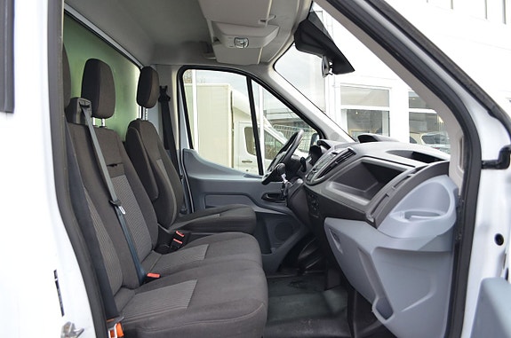 Ford Transit 14 of 15