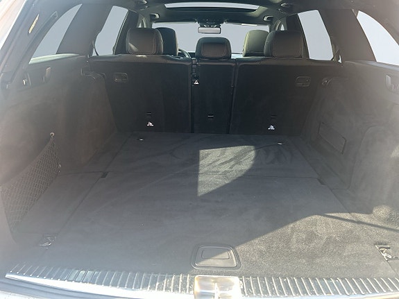 Mercedes-Benz E220 12 of 21