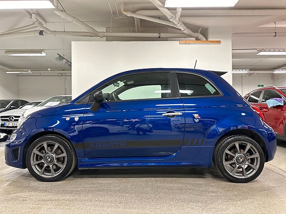 Abarth 595 2 of 5