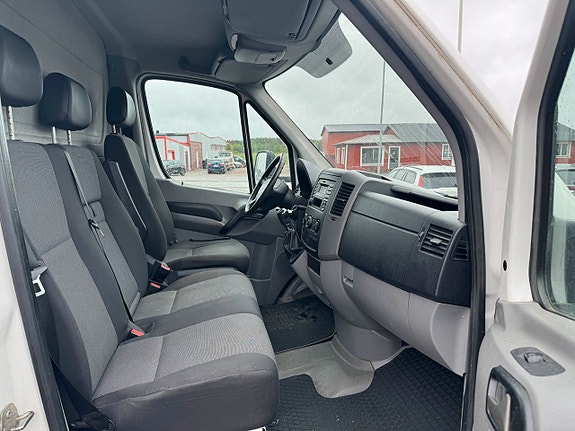 Volkswagen Crafter 7 of 10