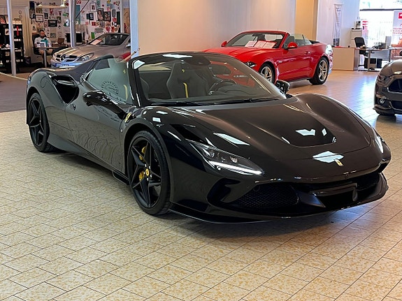Ferrari F8 Spider 7 of 30