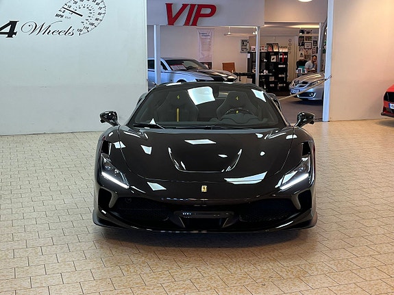 Ferrari F8 Spider 8 of 30