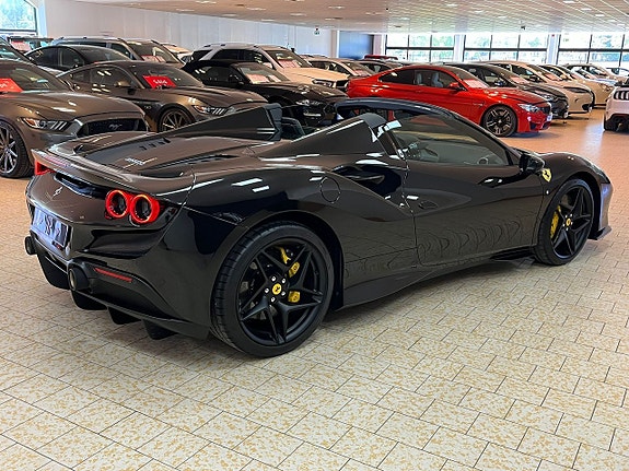 Ferrari F8 Spider 5 of 5