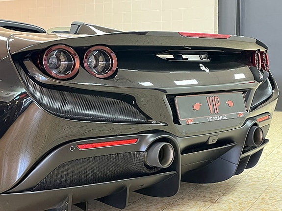 Ferrari F8 Spider 11 of 30