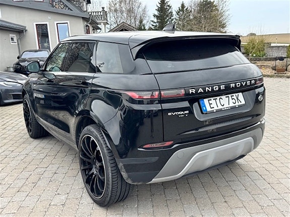 Land Rover Range Rover Evoque 2 of 5