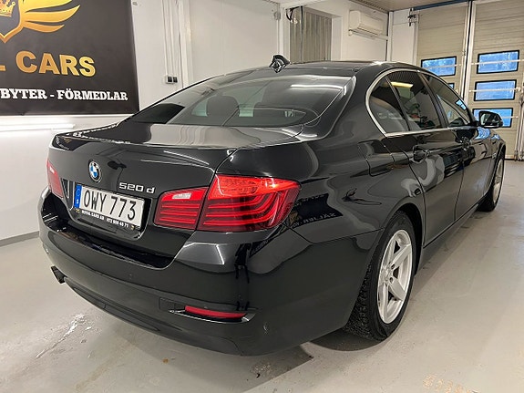 BMW 520 4 of 5