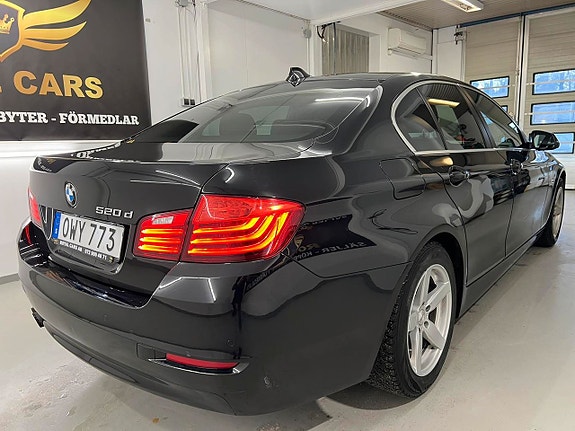 BMW 520 3 of 5