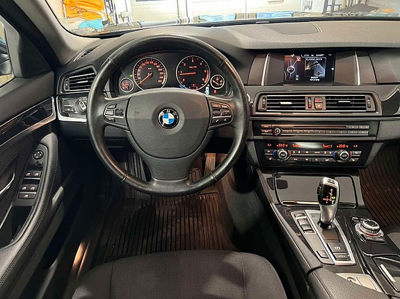 BMW 520 9 of 27