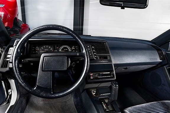 Subaru XT 14 of 26
