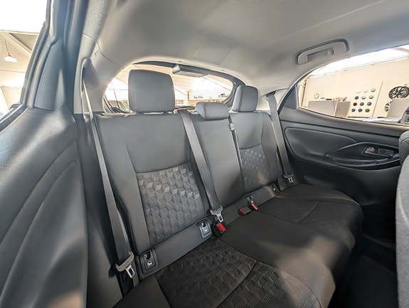 Mazda 2 19 of 21