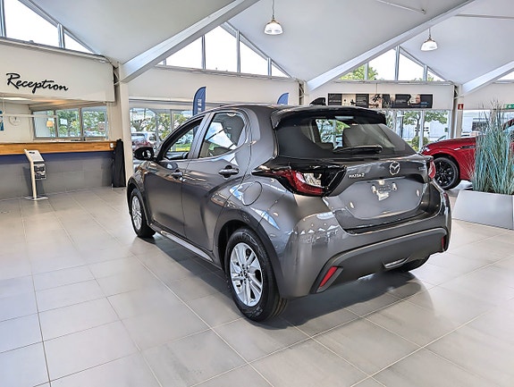 Mazda 2 5 of 5