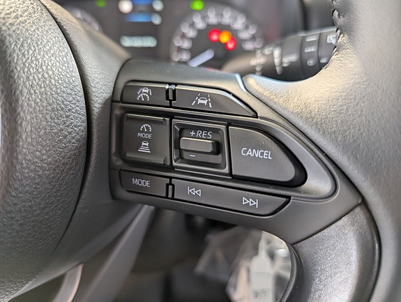 Mazda 2 15 of 21