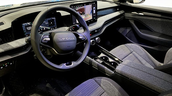 Skoda Superb 3 of 5