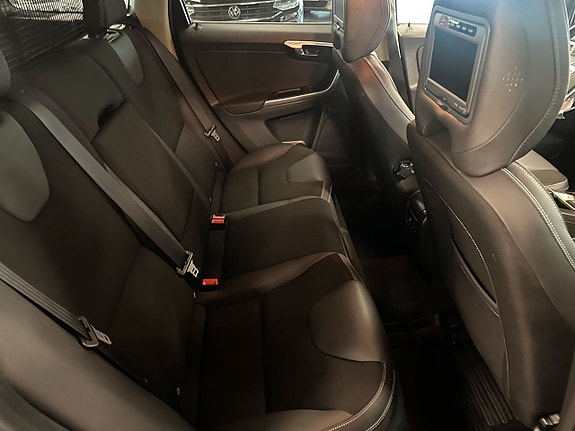 Volvo XC60 6 of 14