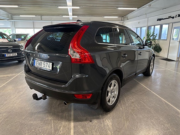 Volvo XC60 3 of 14