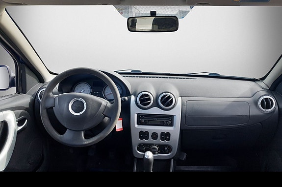 Dacia Sandero 5 of 5