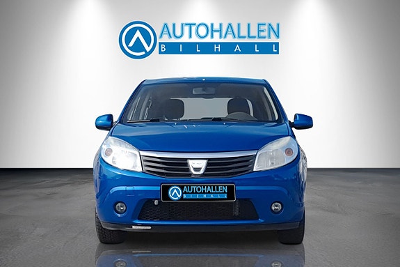 Dacia Sandero 2 of 5