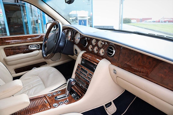 Bentley Arnage 9 of 23