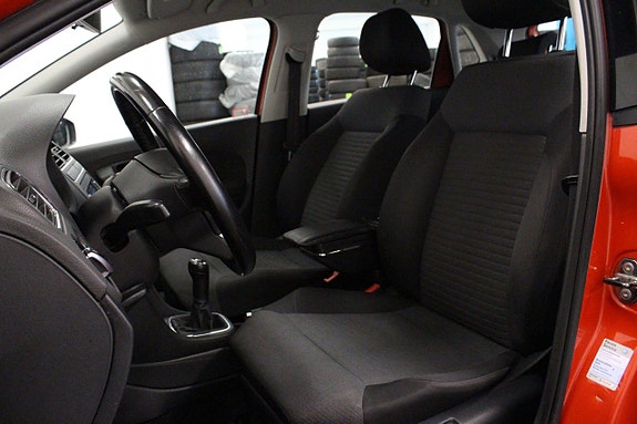 Volkswagen Polo 13 of 25