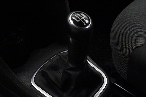 Volkswagen Polo 19 of 25