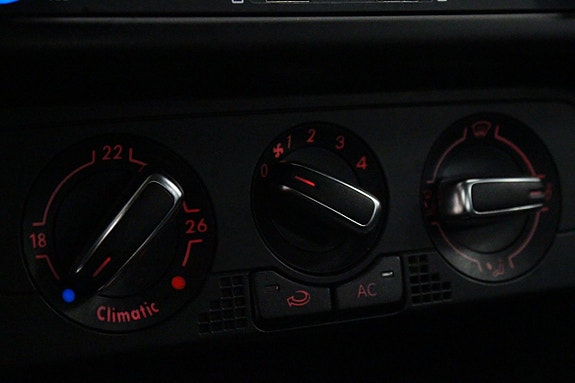 Volkswagen Polo 17 of 25