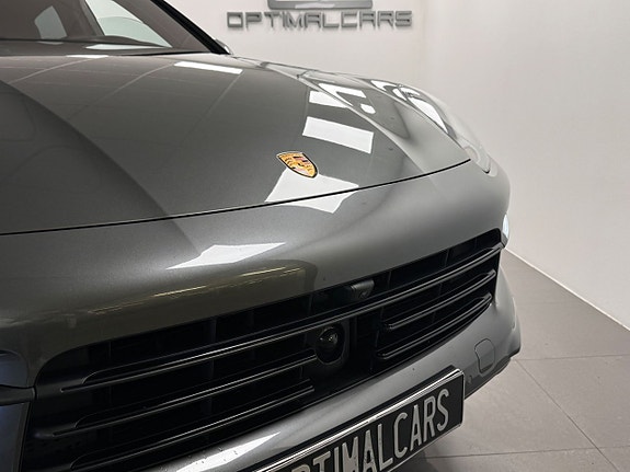 Porsche Cayenne Coupe 2 of 5