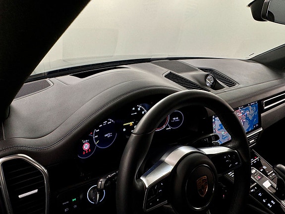 Porsche Cayenne Coupe 10 of 16
