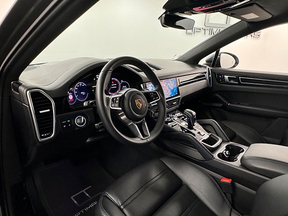 Porsche Cayenne Coupe 4 of 5