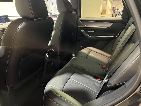 Mazda CX-60 9 of 19