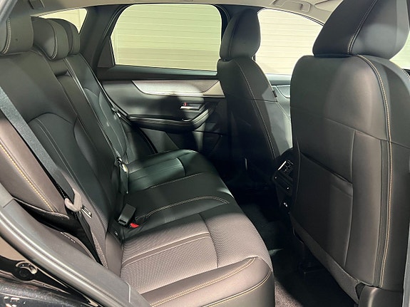 Mazda CX-60 8 of 19