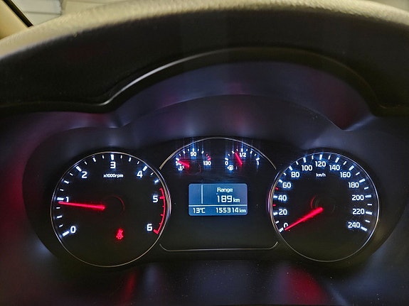 Kia Carens 9 of 9