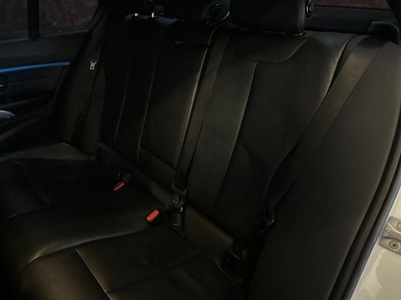 BMW 320 11 of 27