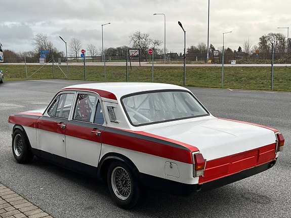 GAZ Volga 4 of 9