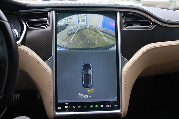 Tesla Model S 8 of 14